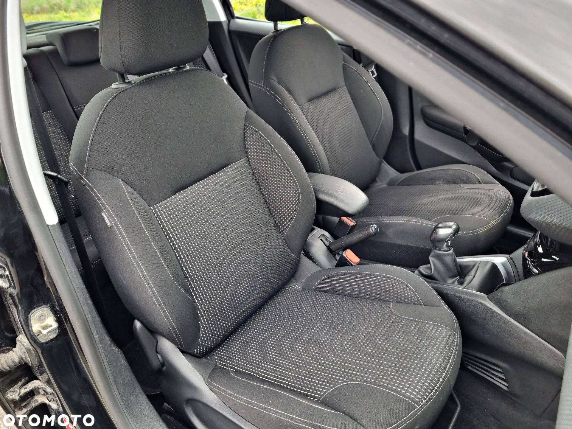 Peugeot 208 PureTech 82 Start & Stop Allure - 29