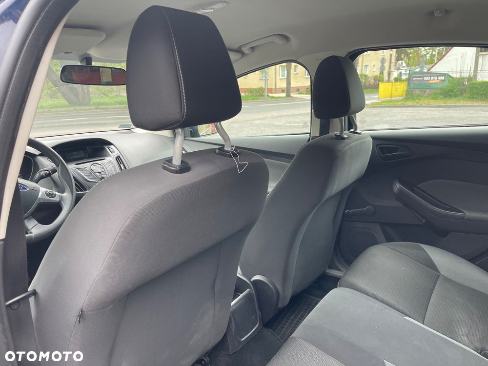 Ford Focus 1.6 Ambiente - 10