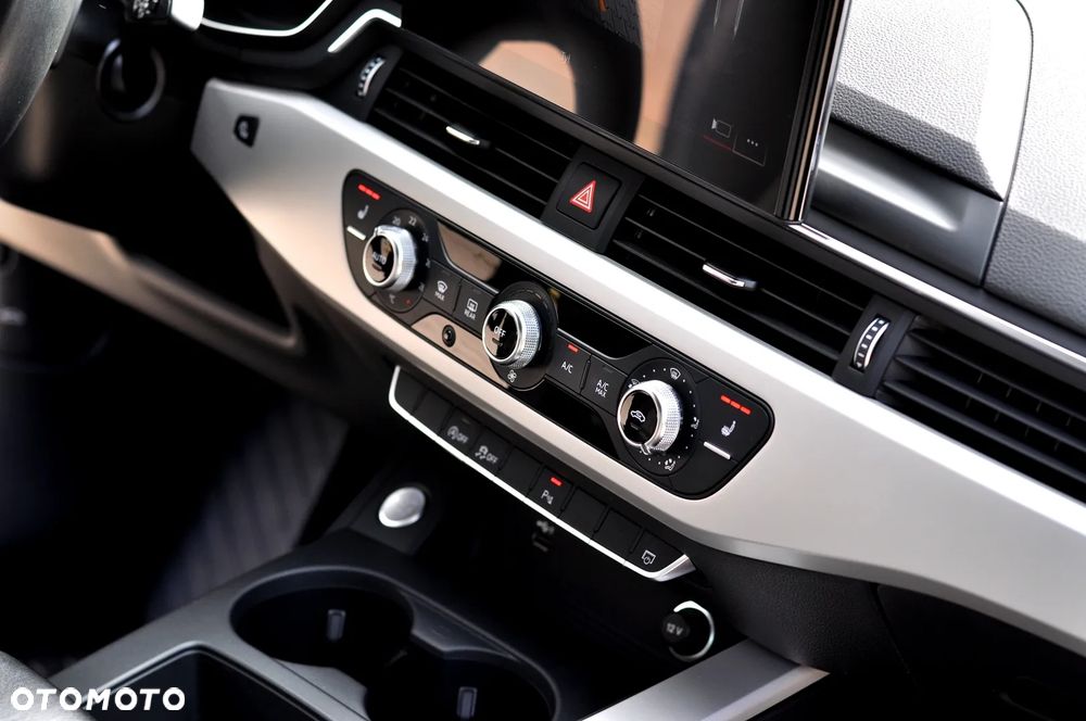 Audi A4 Limousine 35 TFSI mHEV Advanced S tronic - 36