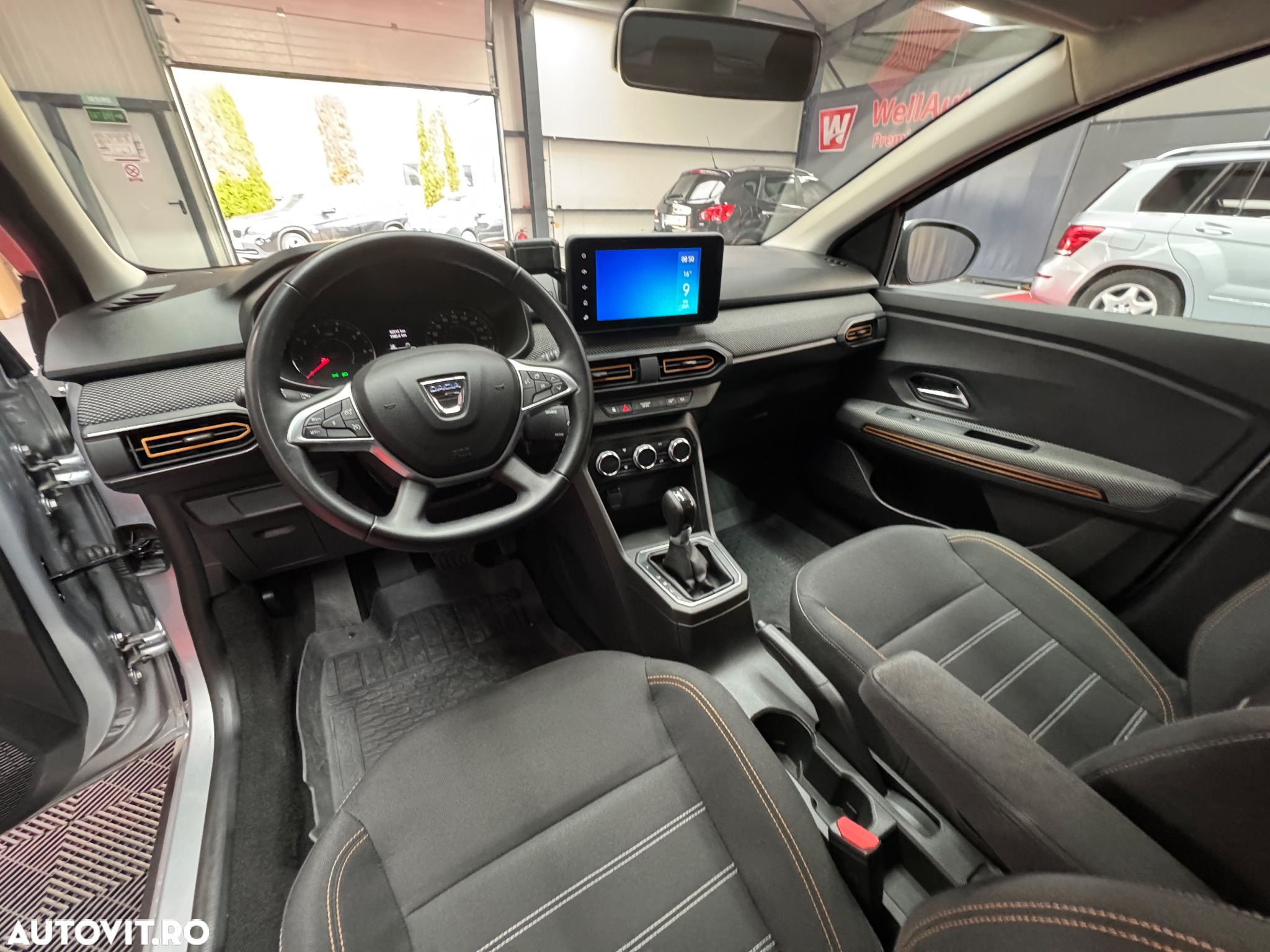 Dacia Sandero - 11