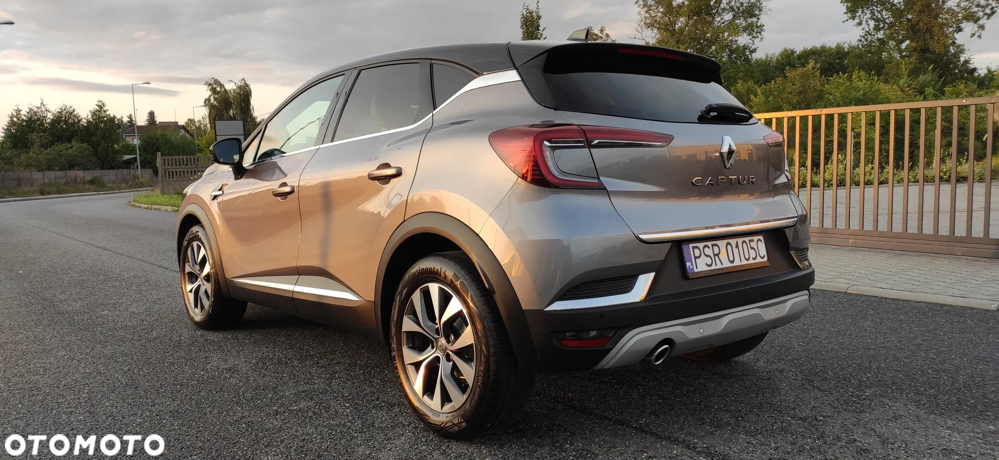 Renault Captur 1.0 TCe Intens - 3