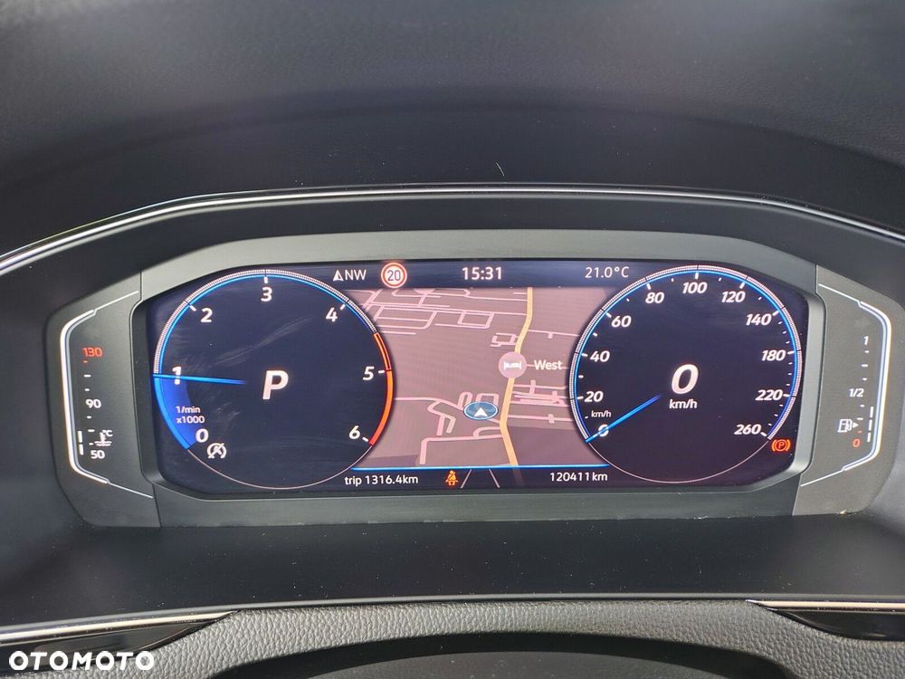 Volkswagen Passat - 29
