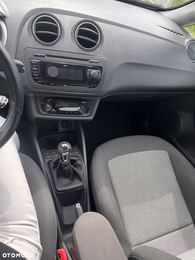 Seat Ibiza 1.4 16V Reference - 9