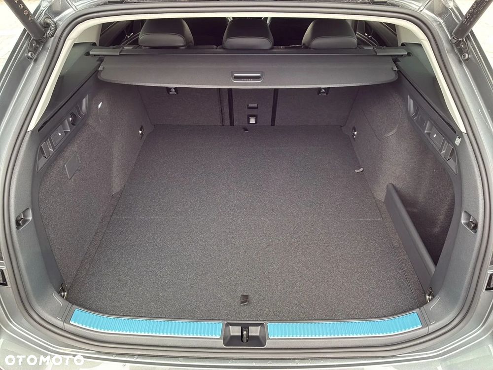 Volkswagen Passat - 21