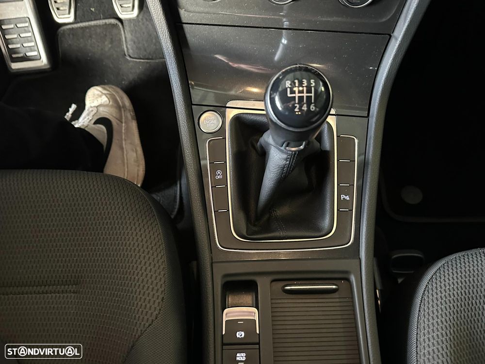 VW Golf 1.0 TSI R-Line - 12