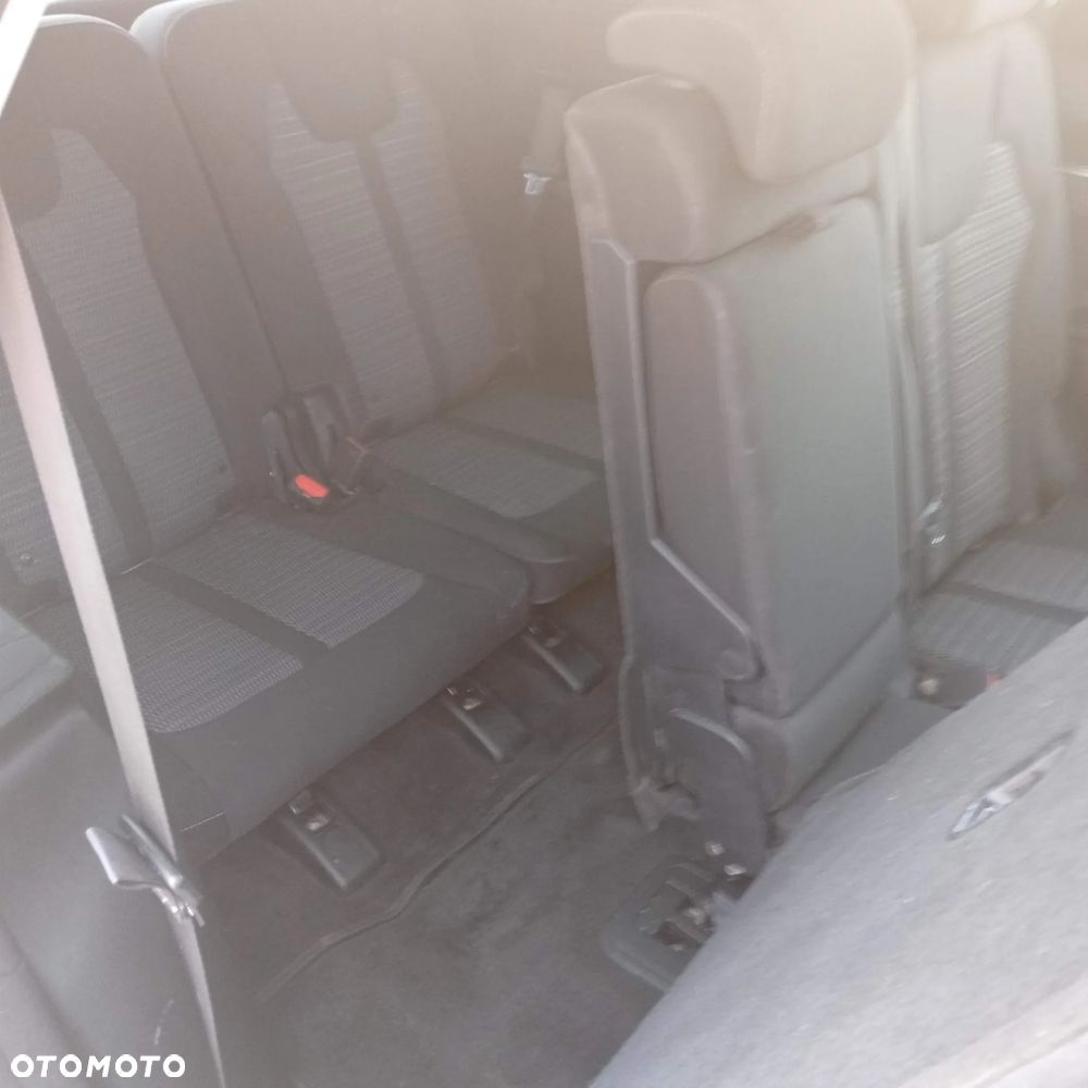 Kia Sorento - 26