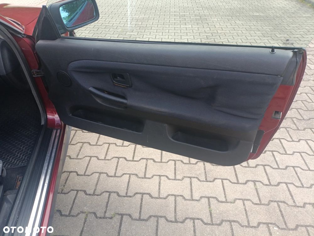 BMW Seria 3 - 33
