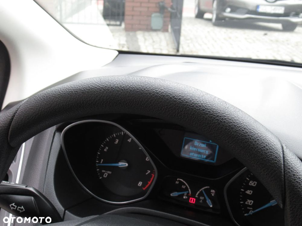 Ford Focus 1.6 Ambiente - 29