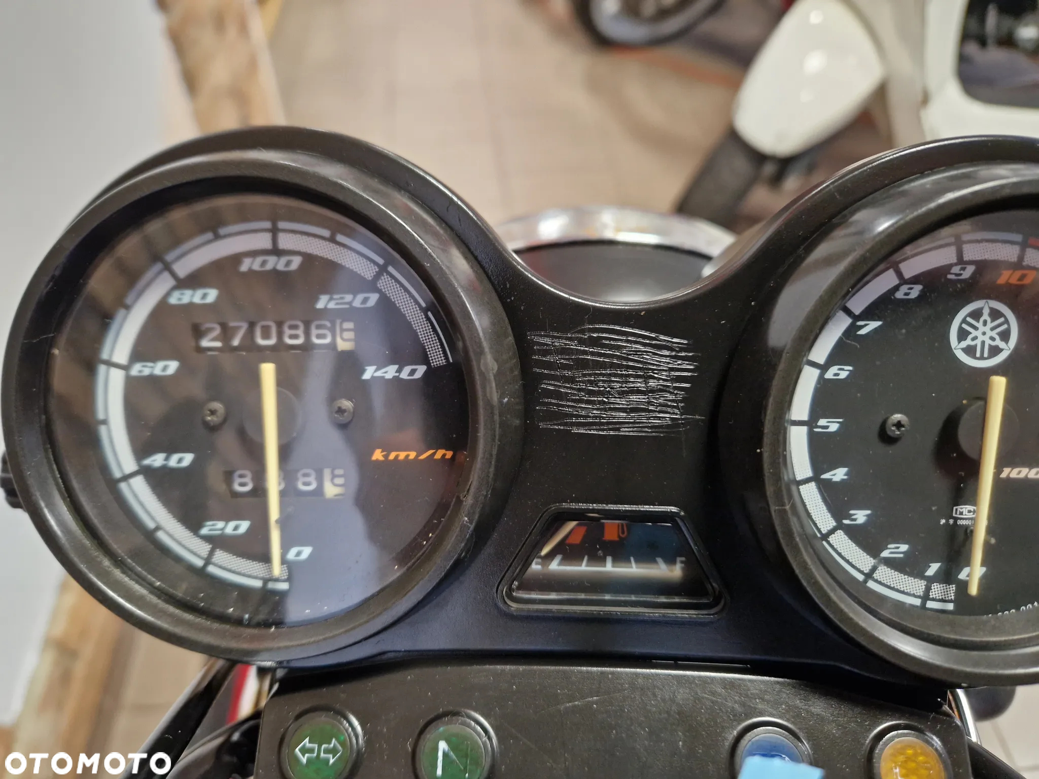 Yamaha YBR - 23