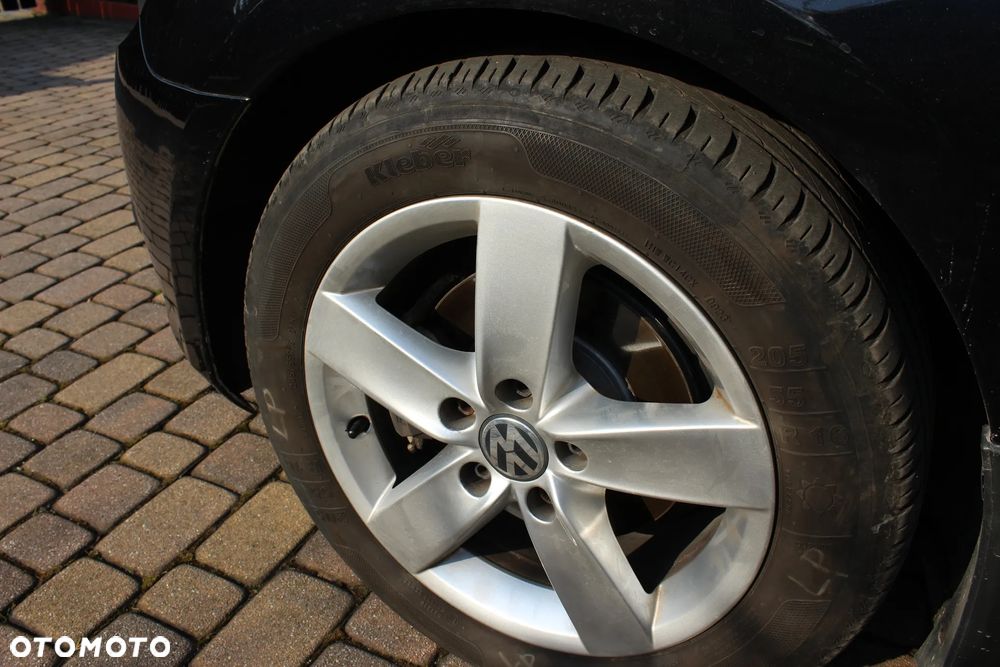 Volkswagen Golf 2.0 TDI Comfortline - 12