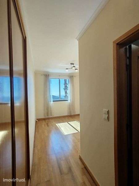 Apartamento T2 situado na zona do Lagar - Câmara de Lobos - Grande imagem: 4/12