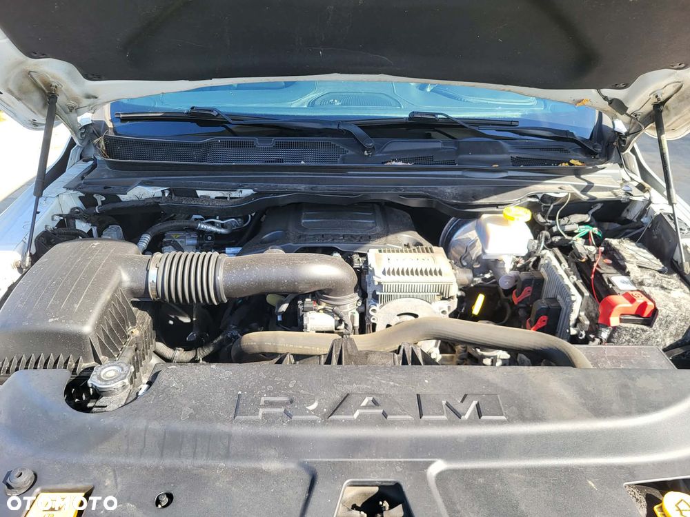 RAM 1500 5.7 Crew Cab Limited - 8