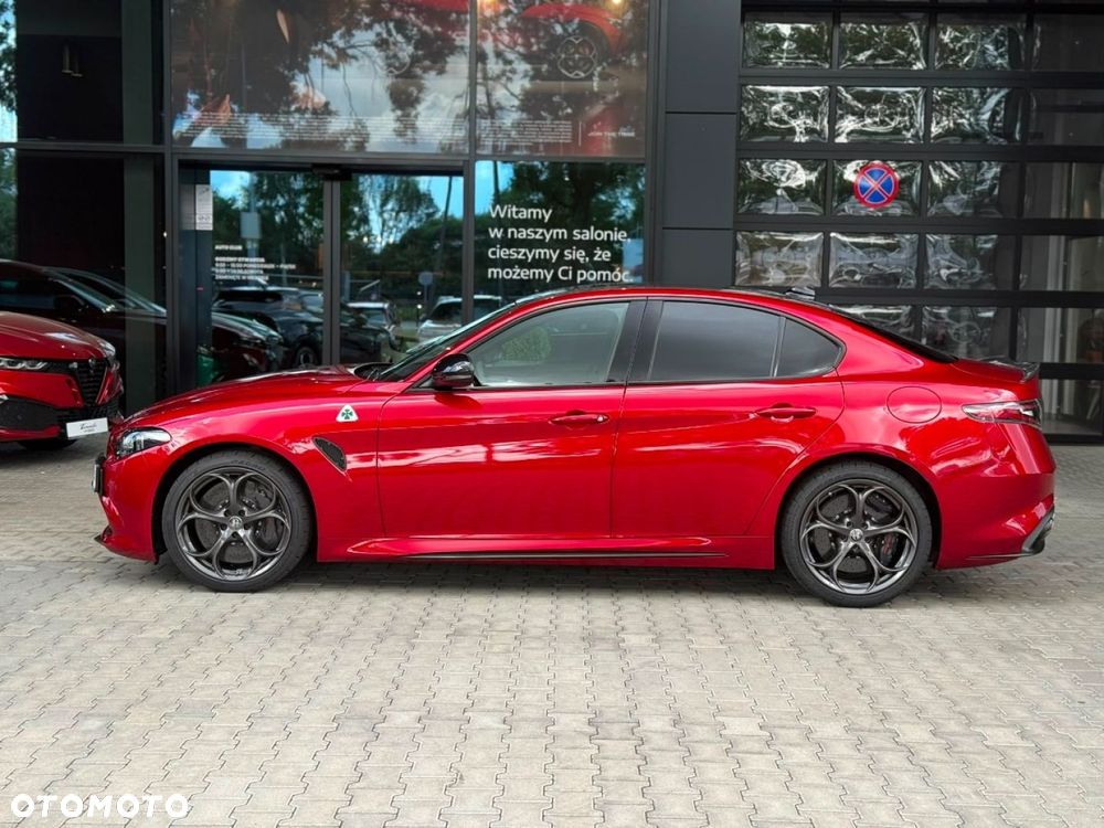 Alfa Romeo Giulia - 10