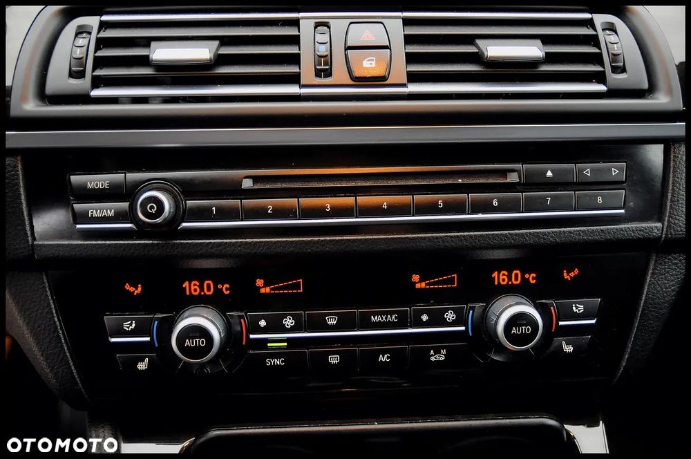 BMW Seria 5 528i - 8