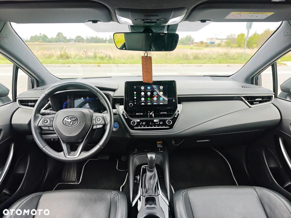 Toyota Corolla 1.8 Hybrid Executive - 18