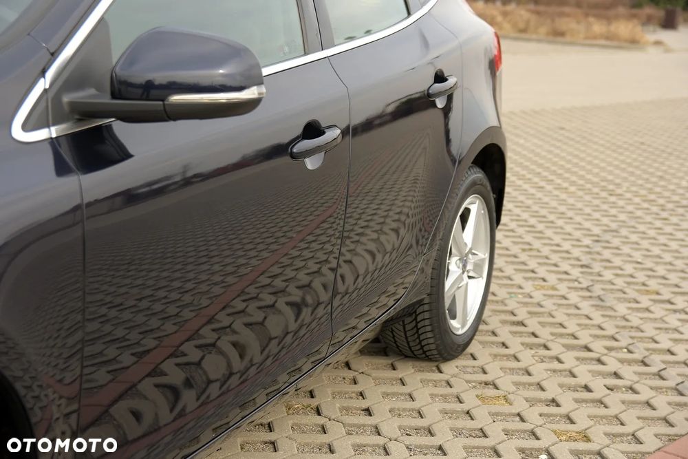 Volvo V40 D3 Drive-E Momentum - 13