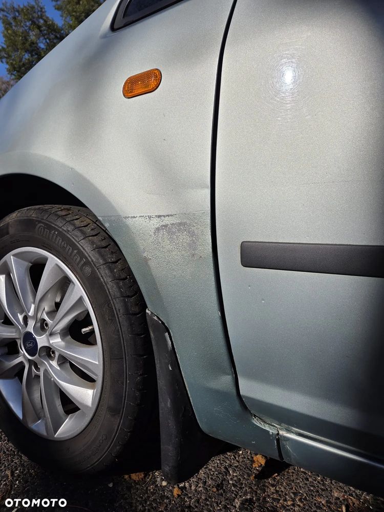 Ford Focus C-Max 2004 photo 3