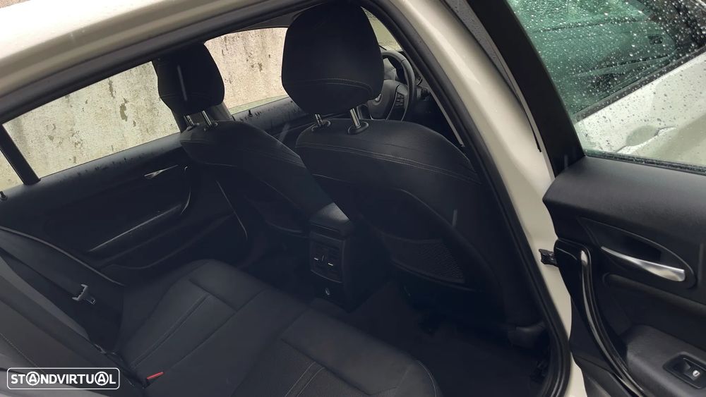 BMW 116 d Aut. Sport Line - 24