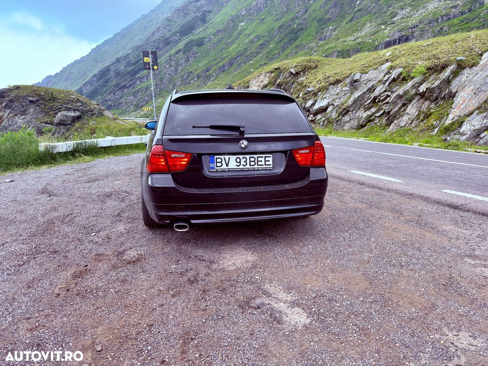 BMW Seria 3 320d DPF Touring - 5