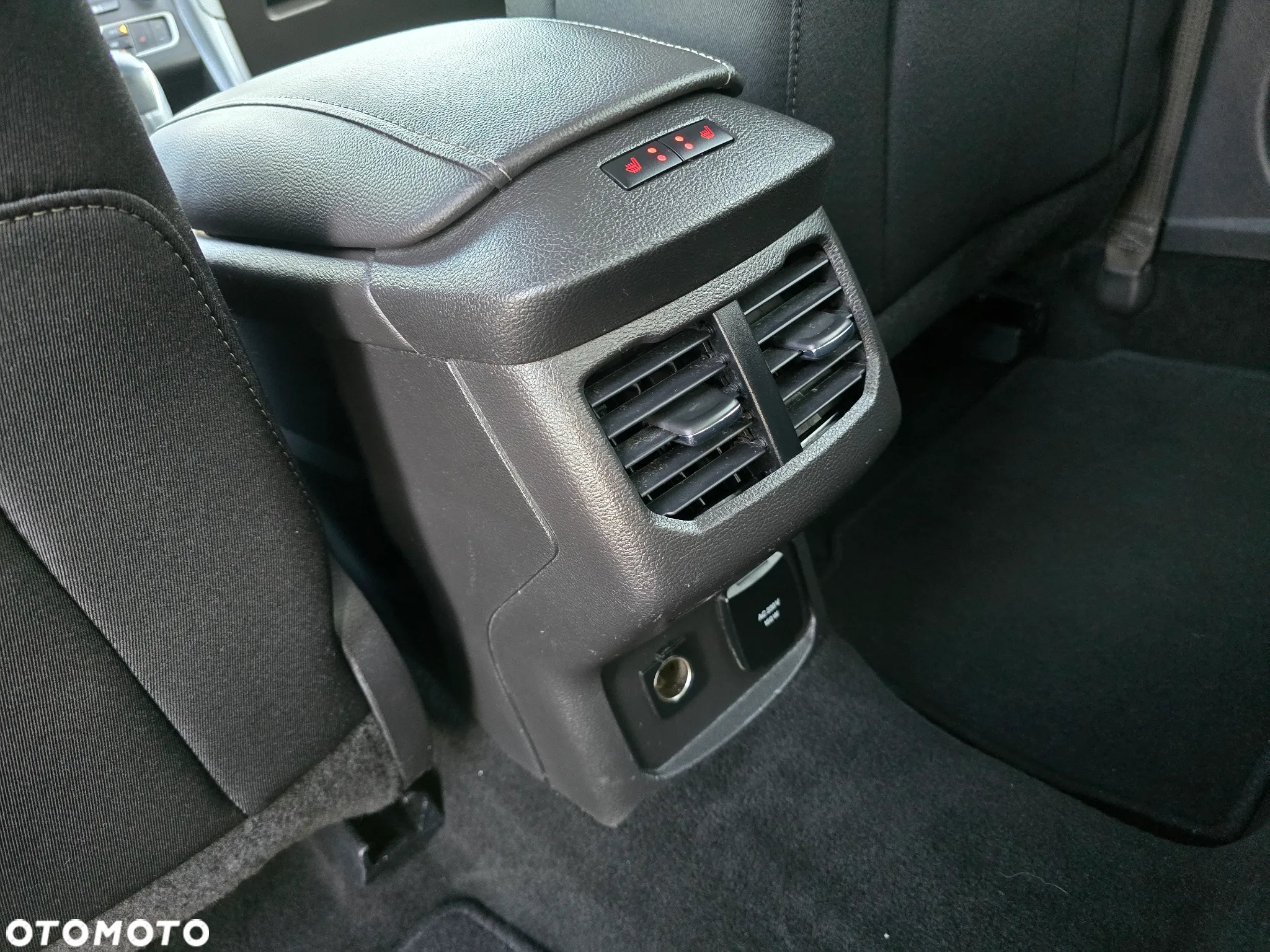 Ford Mondeo 2.0 TDCi Titanium PowerShift - 20