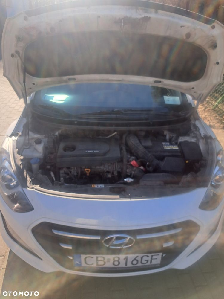 Hyundai i30 1.4 CRDi Classic - 8