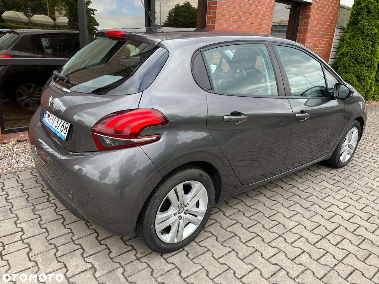Peugeot 208 PureTech 82 Stop & Start Signature - 4