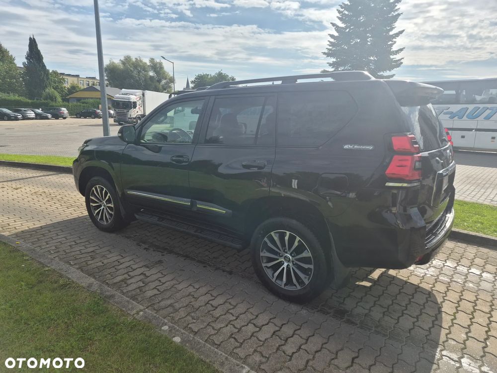 Toyota Land Cruiser LC 2.8 D-4D Prestige - 6