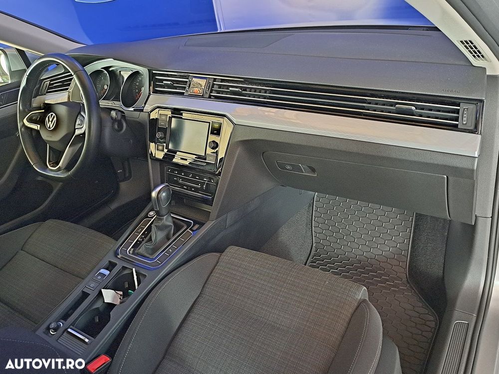 Volkswagen Passat - 18
