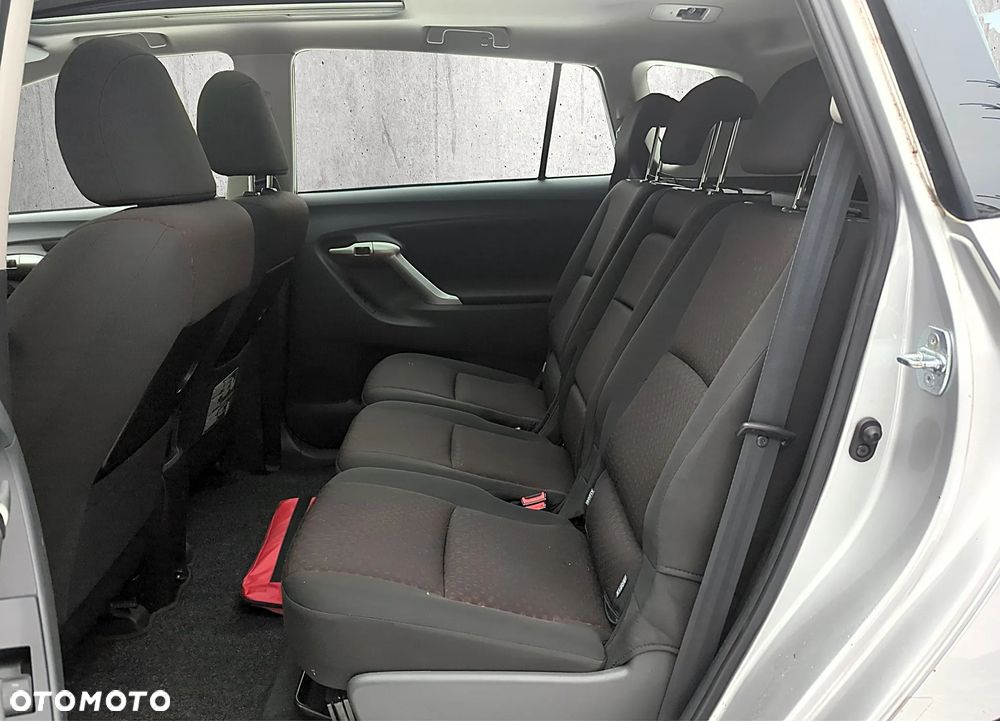 Toyota Verso 1.8 5-Sitzer Executive - 12
