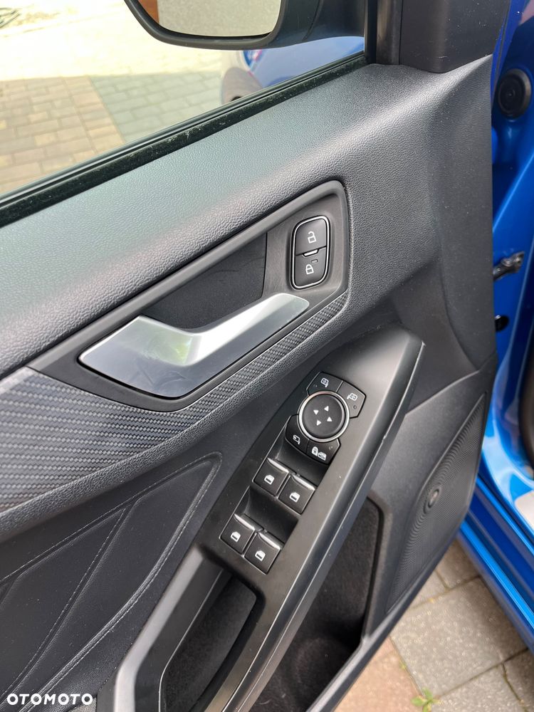 Ford Focus 1.5 EcoBoost ST-Line - 15