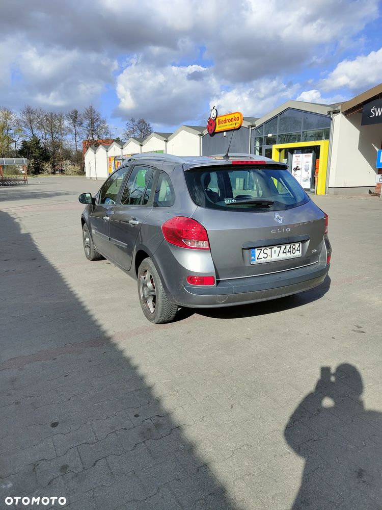 Renault Clio - 5