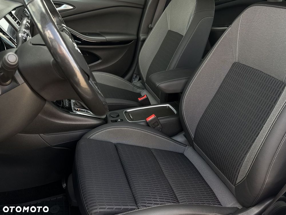 Opel Astra 1.4 T Elegance S&S - 11