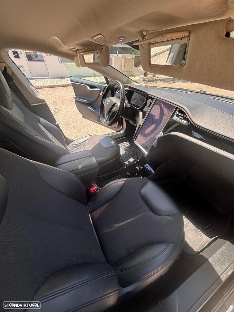 Tesla Model S 85 - 13