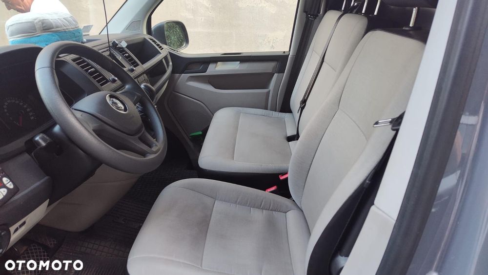 Volkswagen Transporter - 16