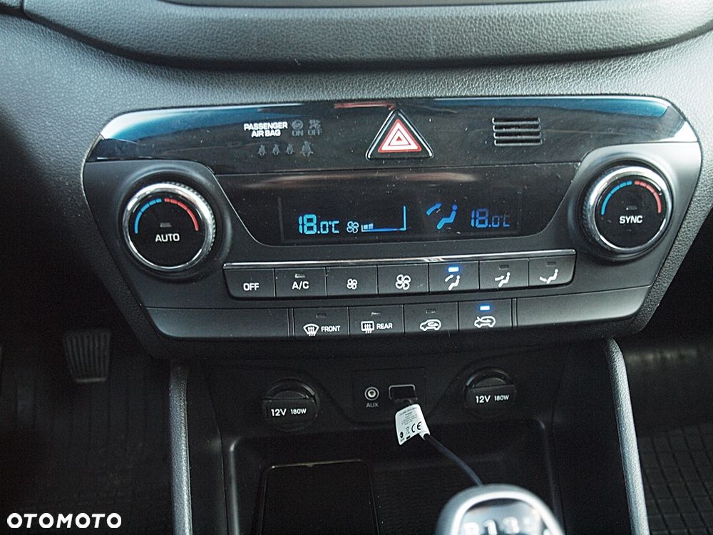 Hyundai Tucson blue 1.7 CRDi 2WD Trend - 26