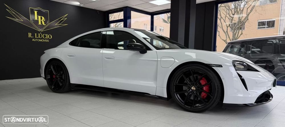 Porsche Taycan 4S - 5
