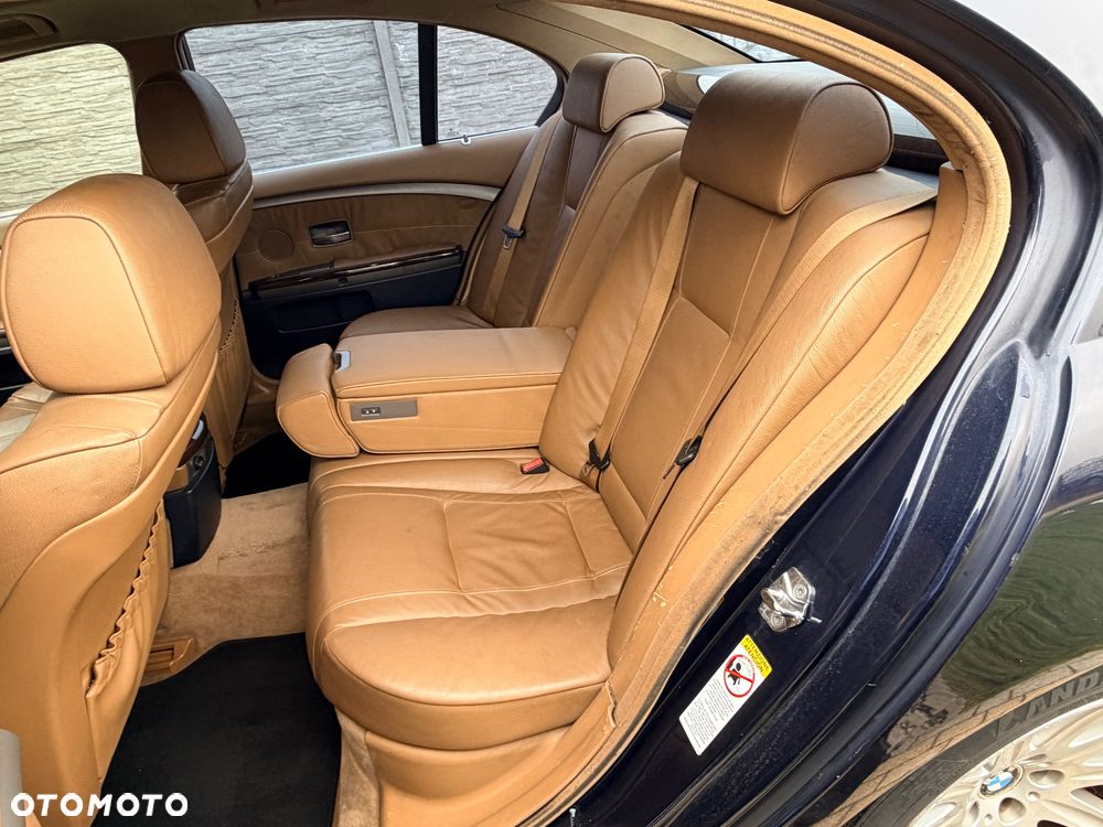 BMW Seria 7 - 30