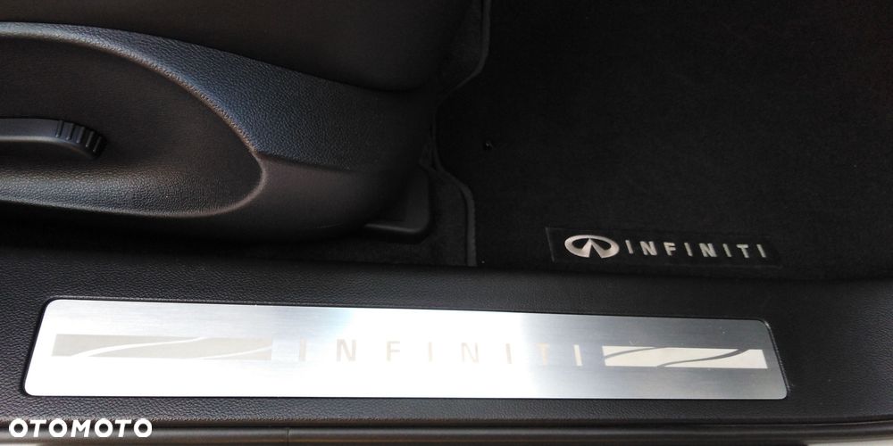 Infiniti QX70 3.0d S Premium - 18