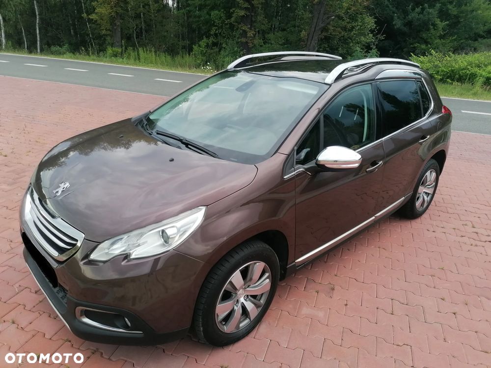 Peugeot 2008 1.6 e-HDi Allure S&S - 4