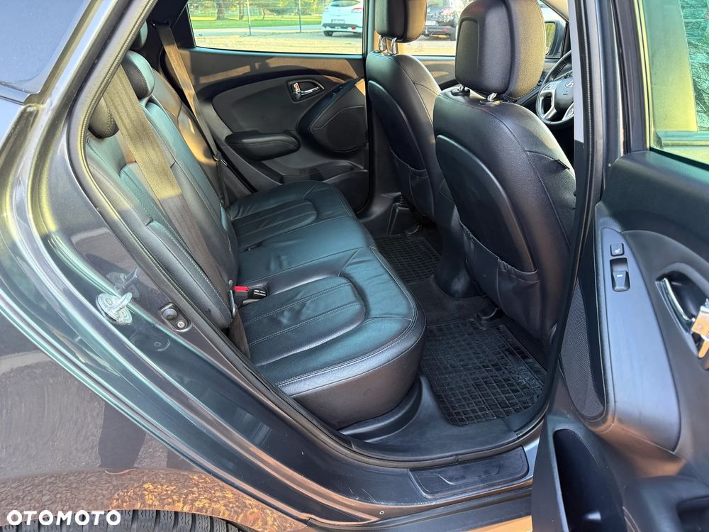 Hyundai ix35 2.0 CRDi 4WD Automatik Premium - 16