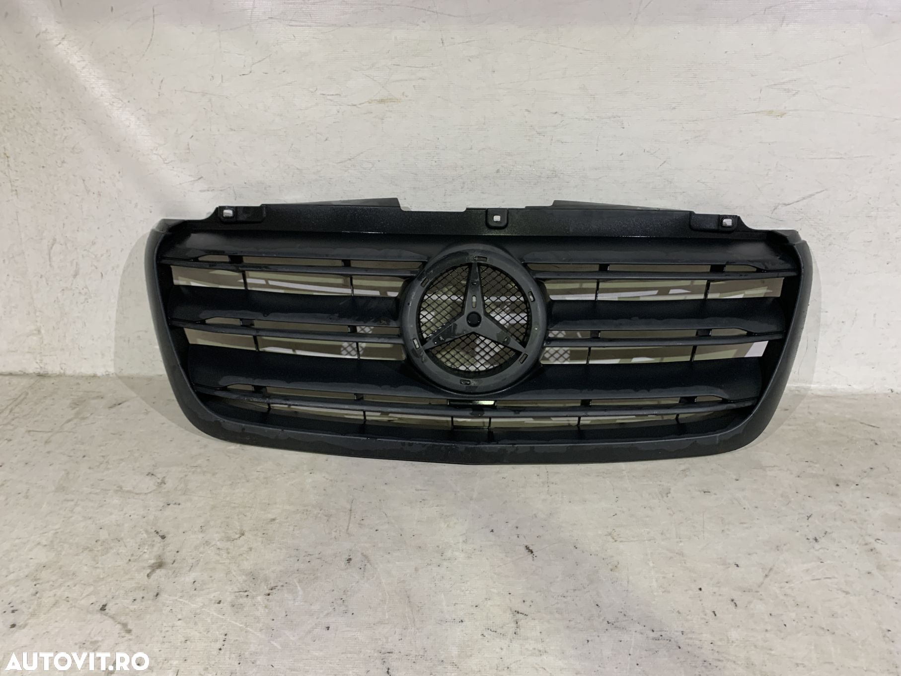 Grila radiator Mercedes Sprinter 910, 2018, 2019, 2020, 2021, 2022, 2023, 2024, cod origine OE A9108852600. - 1