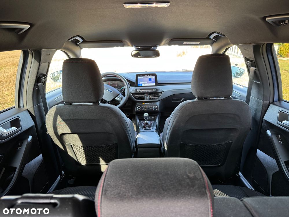 Ford Focus 1.0 EcoBoost mHEV ST-Line - 24