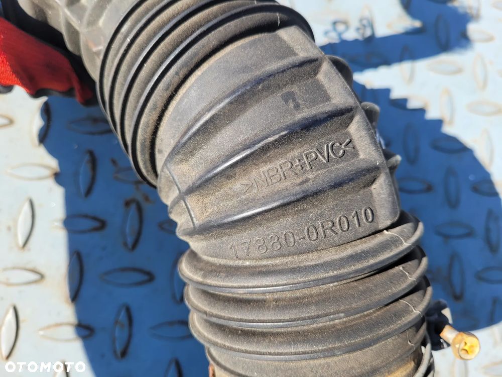 Rura wąż przewód powietrza Toyota Avensis T25 Lift 2,0 2,2 D4D 17880-0R010 - 2