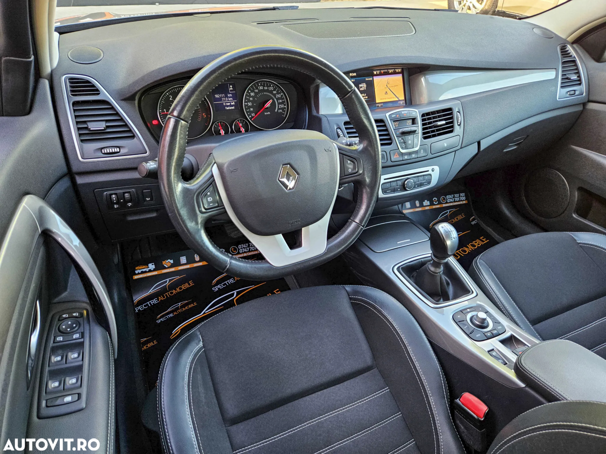 Renault Laguna dCi 110 FAP Limited - 14