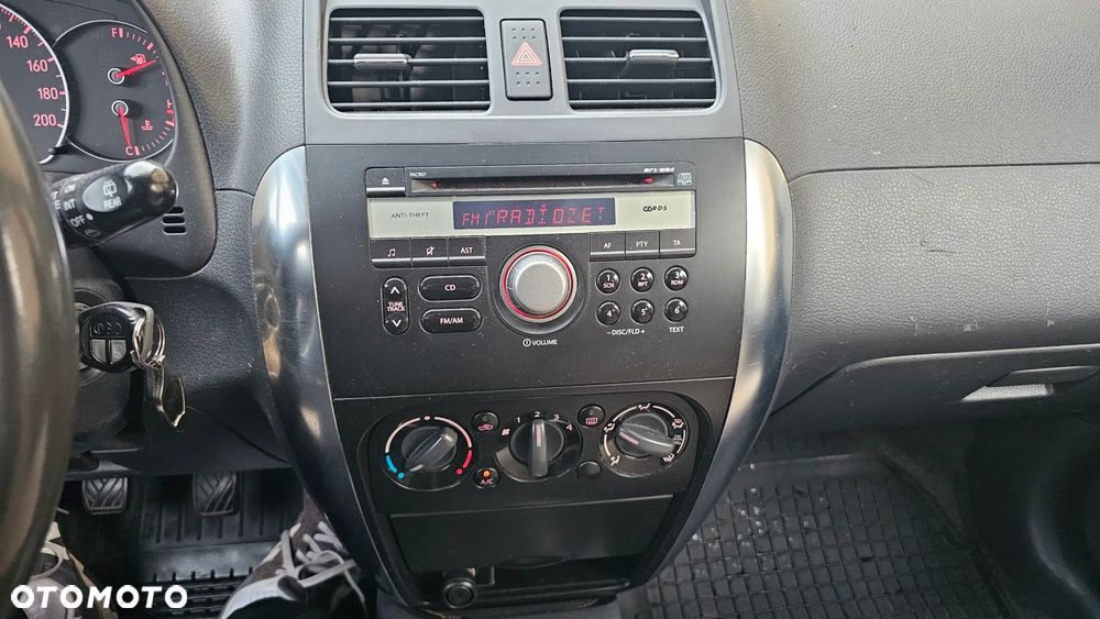 Suzuki SX4 1.6 VVT 4x2 Comfort - 40