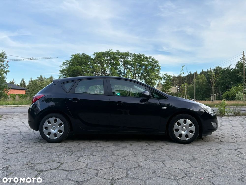Opel Astra 1.7 CDTI Essentia - 4