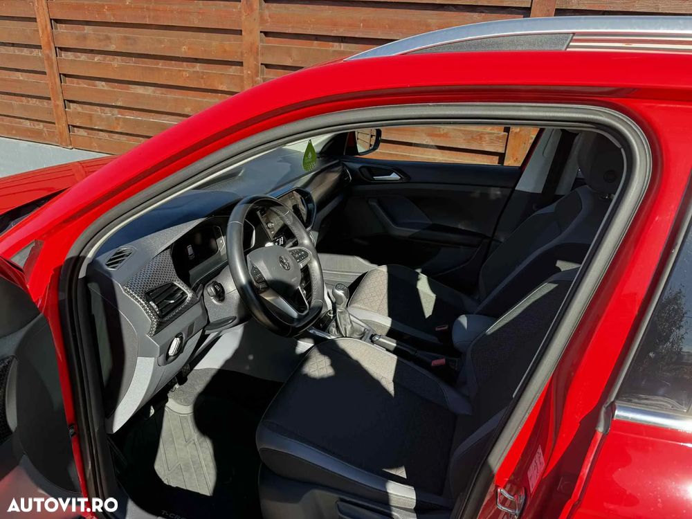 Volkswagen T-Cross - 14