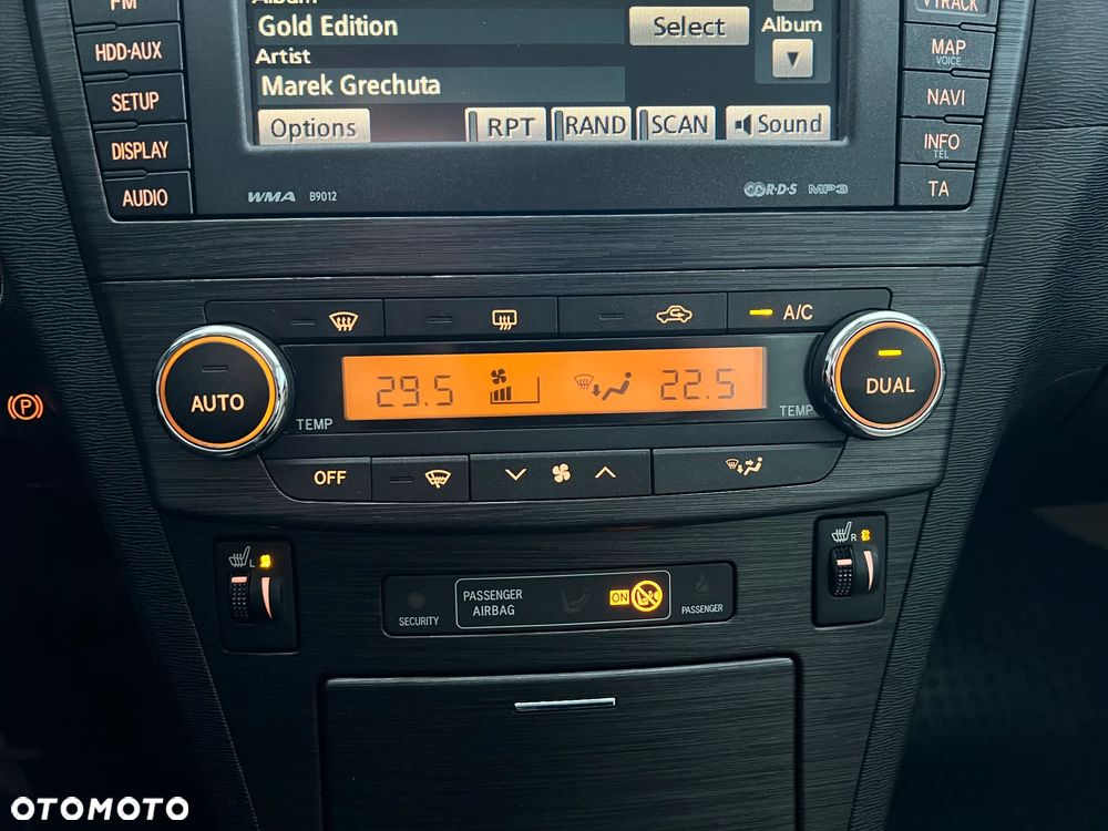 Toyota Avensis 2.0 Prestige NAVI MS - 31