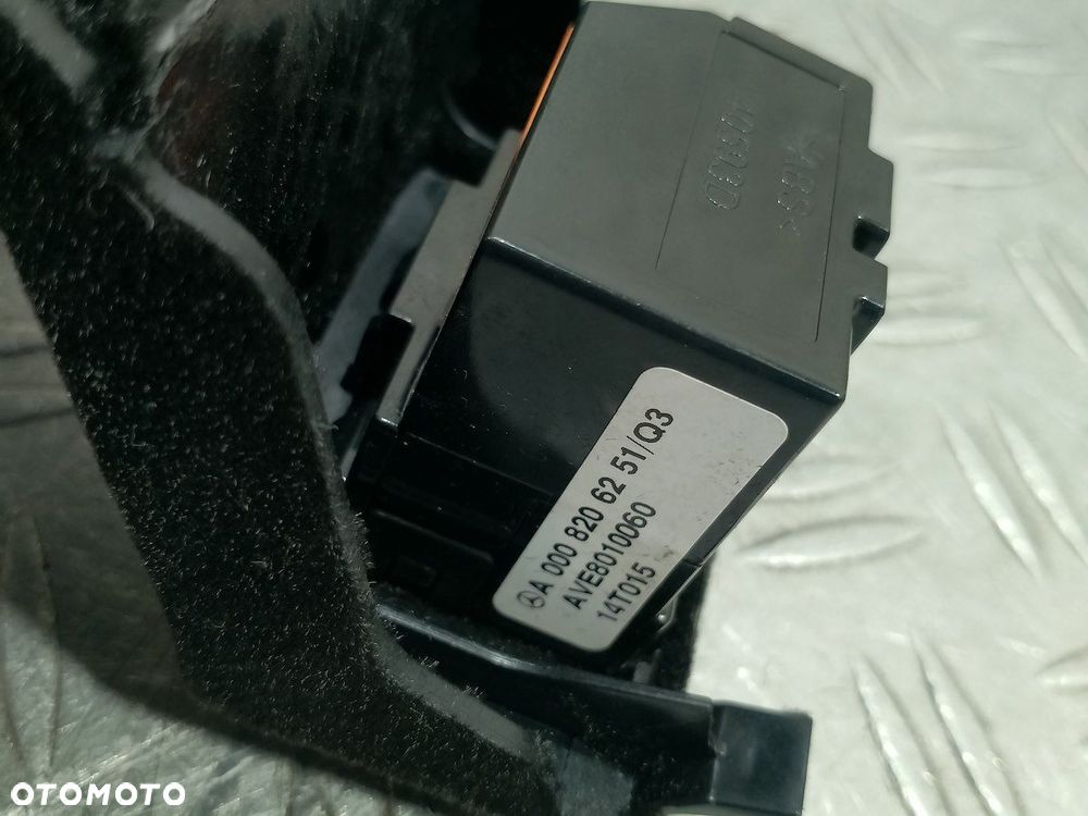 GNIAZDO USB MAYBACH X222 A0008206251 - 3