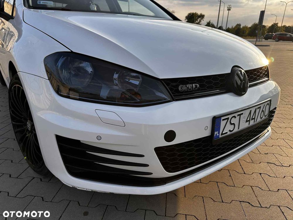 Volkswagen Golf VII 1.6 TDI BMT Comfortline - 11